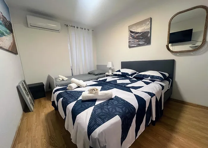 Blago Center Apartman *